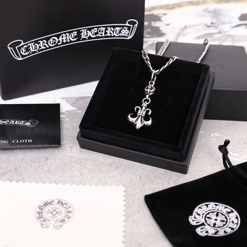 Fashionable Chrxmx Hxxrts Necklaces 301683