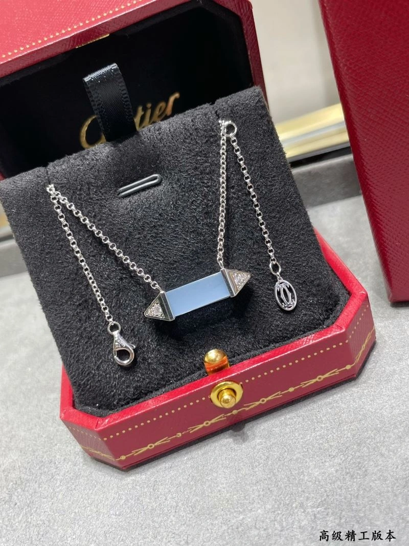 Durable Cxrtxer Necklaces 283380