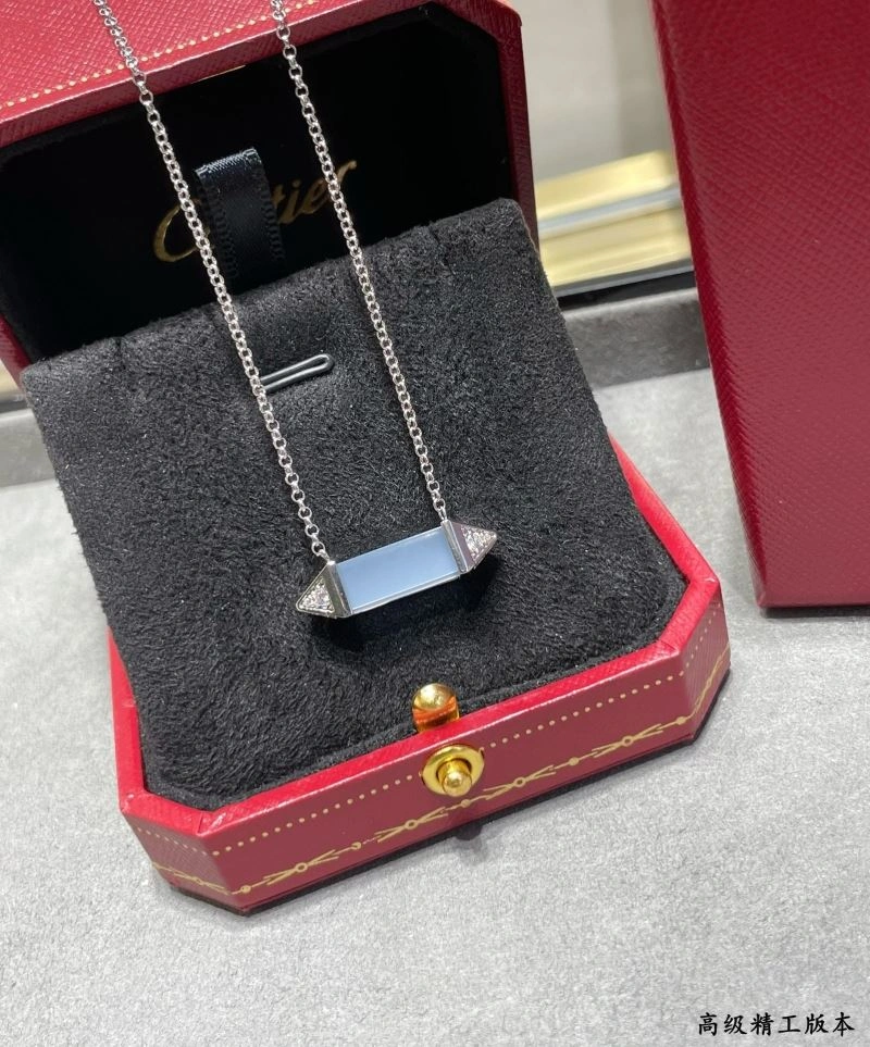 Durable Cxrtxer Necklaces 283380