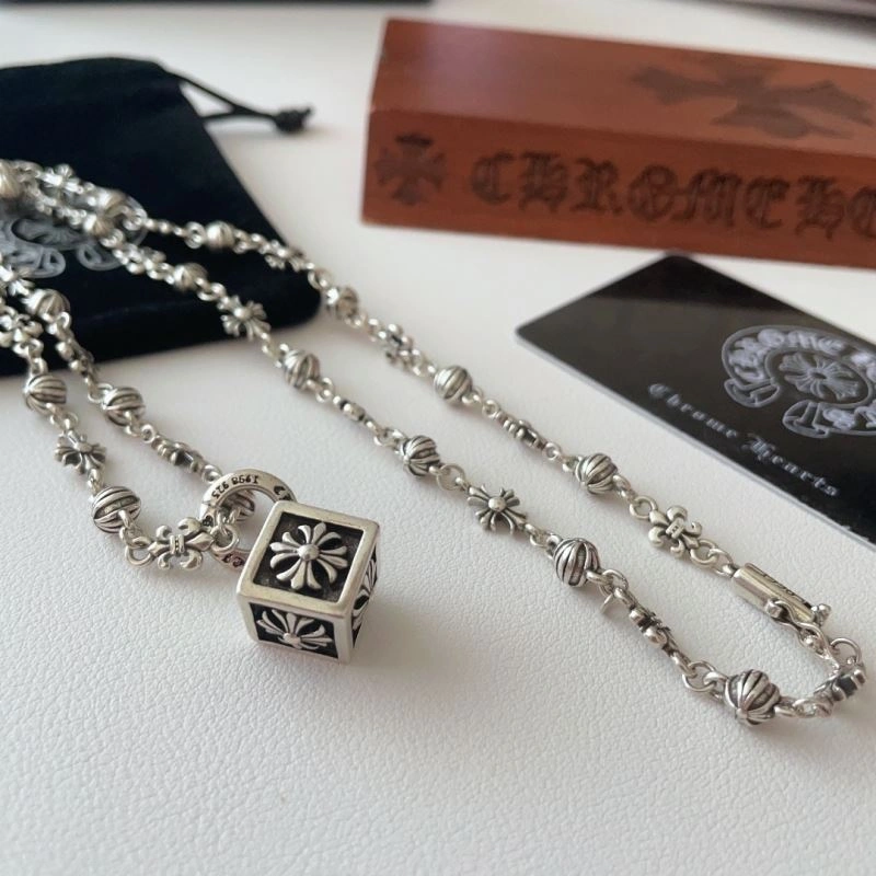 Fashionable Chrxmx Hxxrts Necklaces 301686