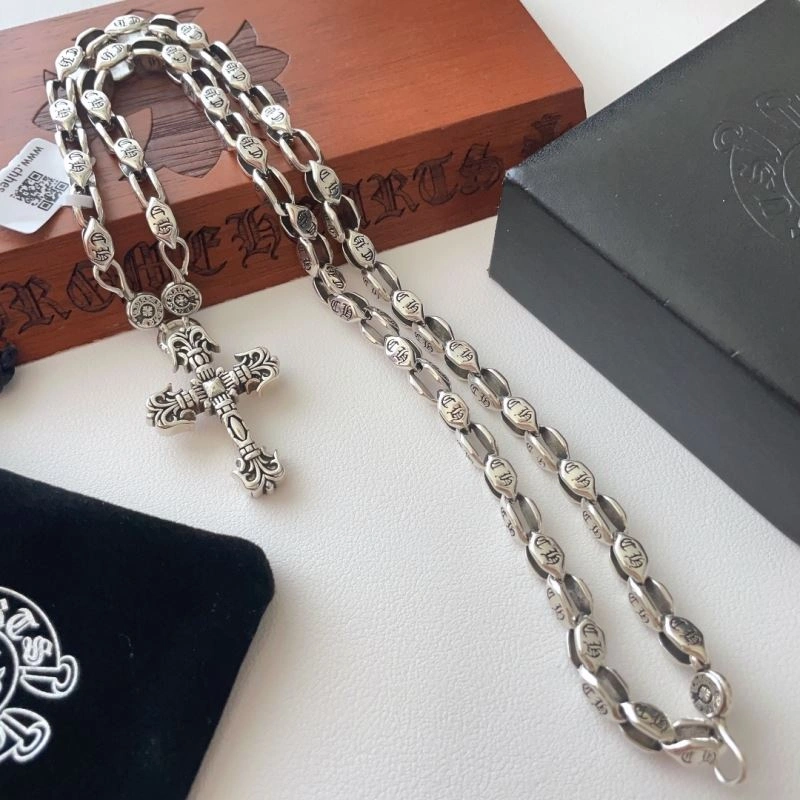 Chrxmx Hxxrts Necklaces Stylish 301701