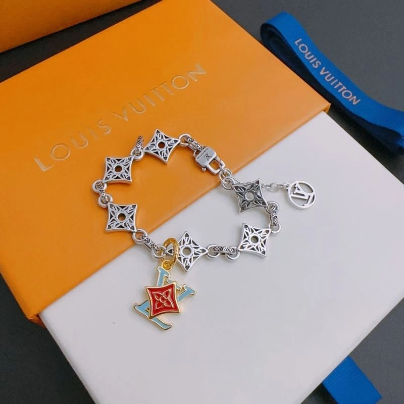Practical LX Necklaces 312276