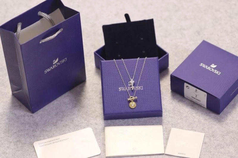 Swxrxvski Necklaces Elegant 315361