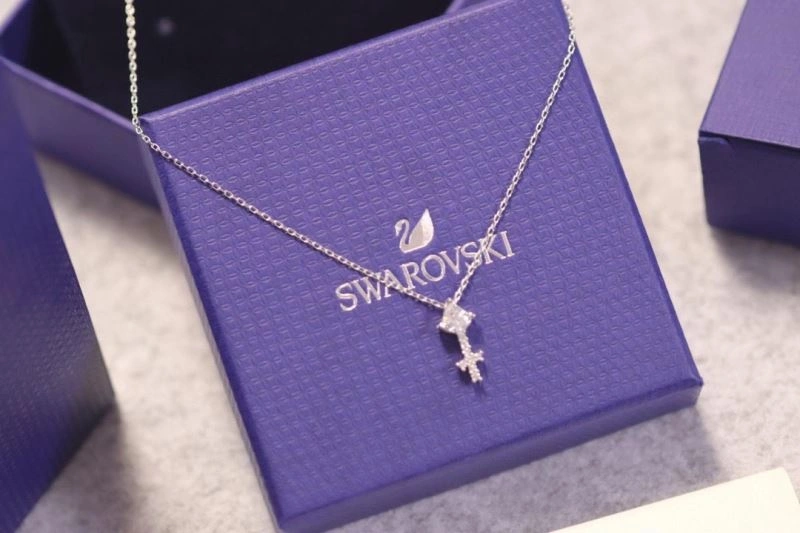 Swxrxvski Necklaces Elegant 315361