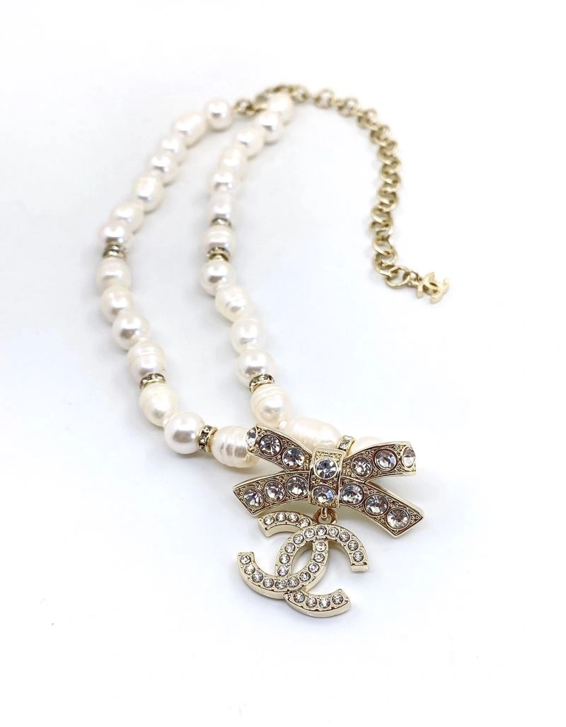 Bold Chxnxl Necklaces 293301