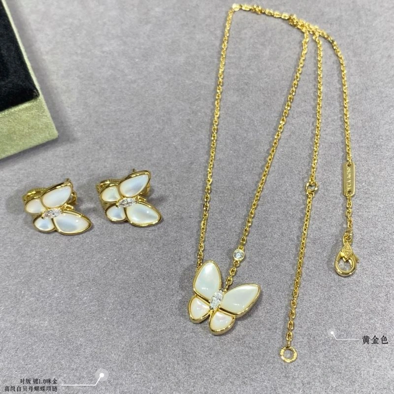 Timeless Chxnxl Necklaces 293296
