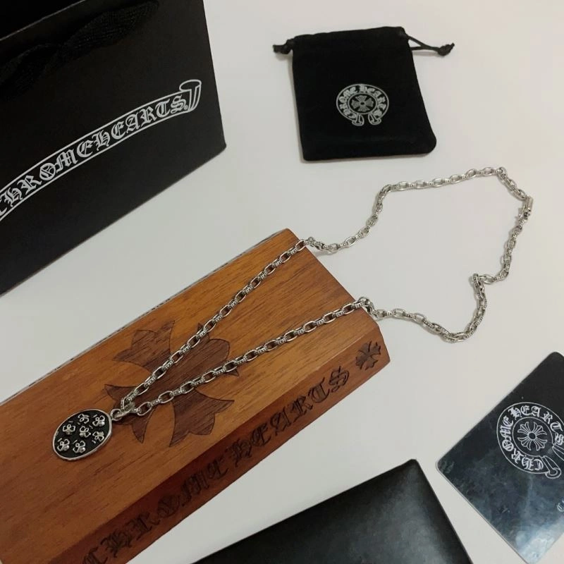 Chrxmx Hxxrts Necklaces Elegant 301689