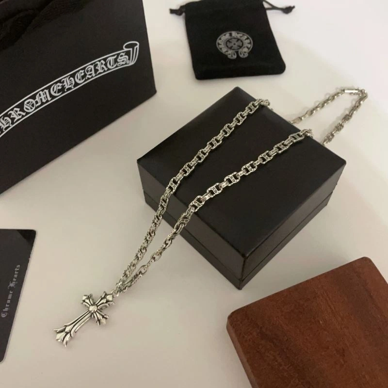 Comfortable Chrxmx Hxxrts Necklaces 301668