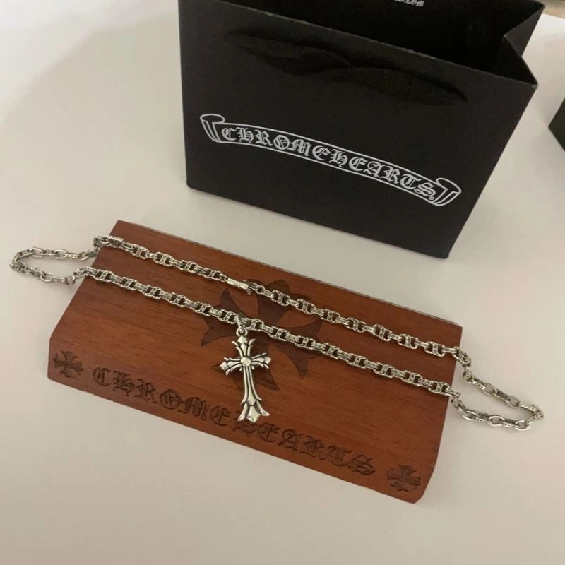 Comfortable Chrxmx Hxxrts Necklaces 301668