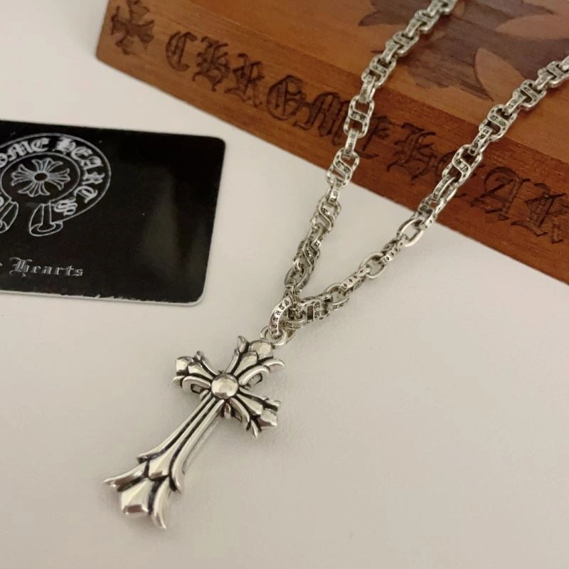 Comfortable Chrxmx Hxxrts Necklaces 301668