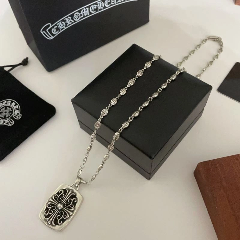 Durable Chrxmx Hxxrts Necklaces 301669