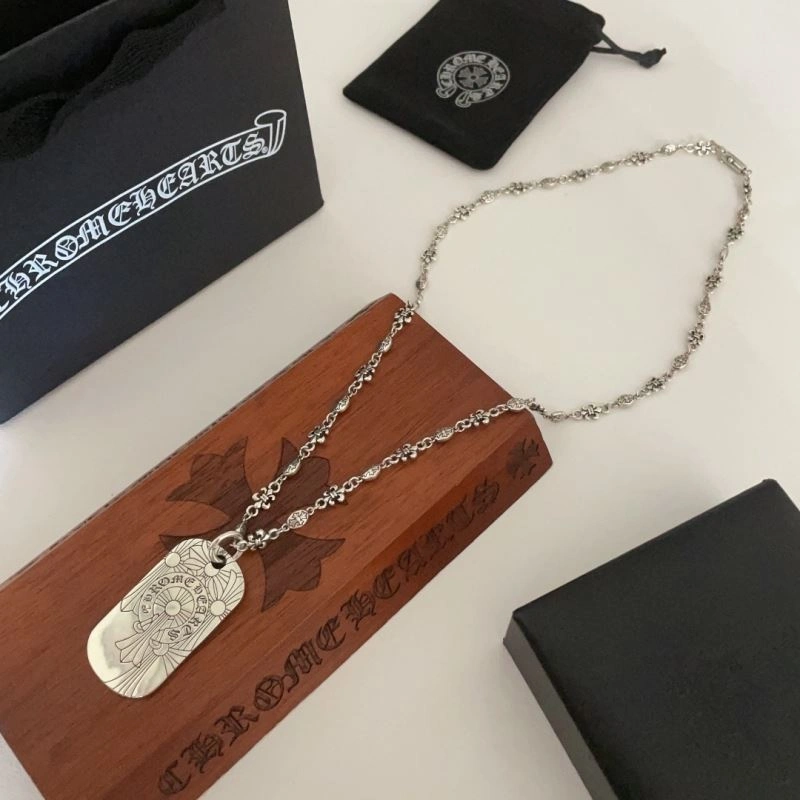 Versatile Chrxmx Hxxrts Necklaces 301672