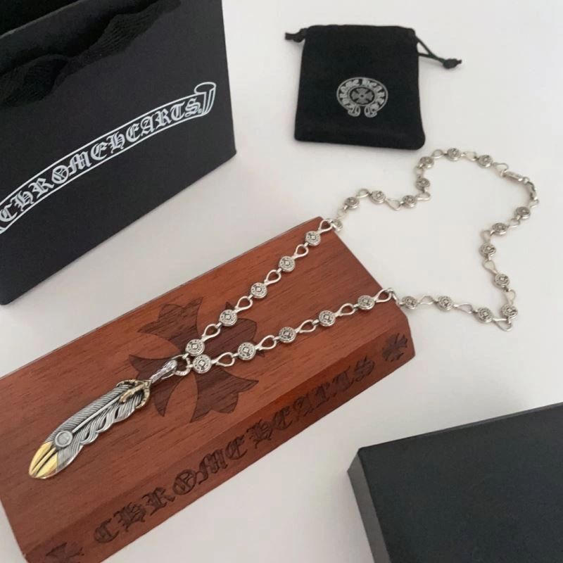 StreetReady Chrxmx Hxxrts Necklaces 301687