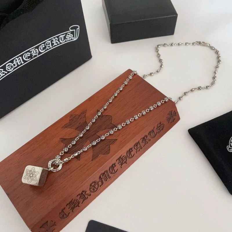 Affordable Chrxmx Hxxrts Necklaces 301682