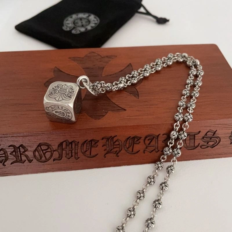 Affordable Chrxmx Hxxrts Necklaces 301682