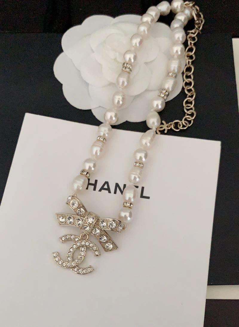 EyeCatching Chxnxl Necklaces 293291