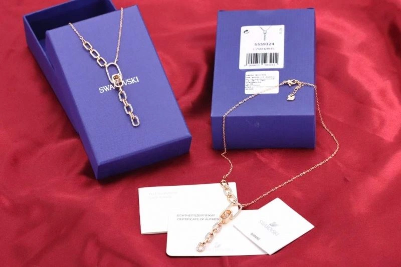 Swxrxvski Necklaces Elegant 315370