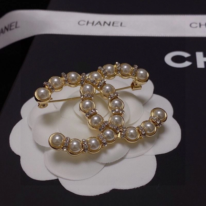 NewStyle Chxnxl Brooches 293548