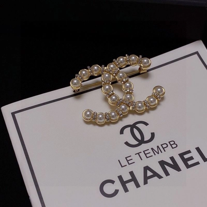 NewStyle Chxnxl Brooches 293548