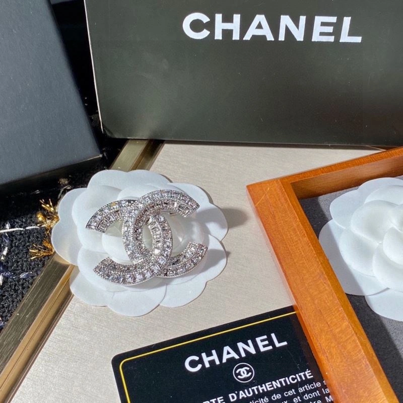 StreetReady Chxnxl Brooches 293538