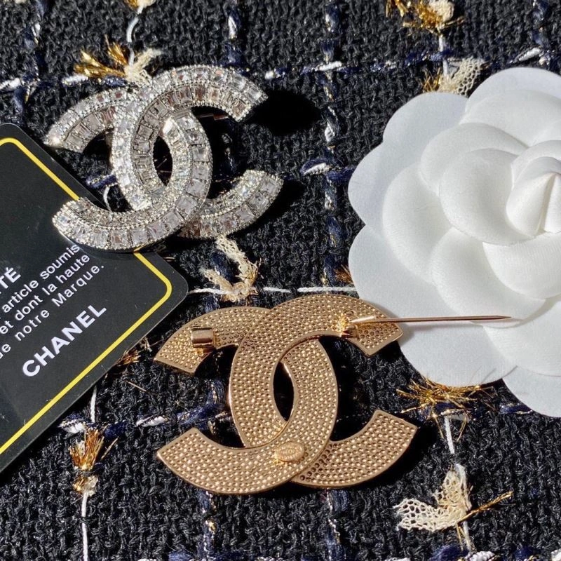 StreetReady Chxnxl Brooches 293538