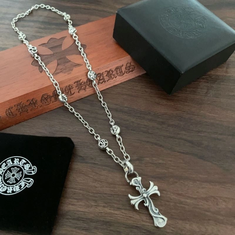Compact Chrxmx Hxxrts Necklaces 301665