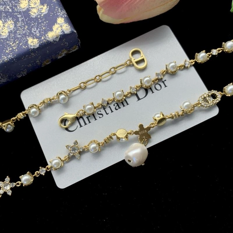 Fashionable Christian Dxxr Necklaces 295579