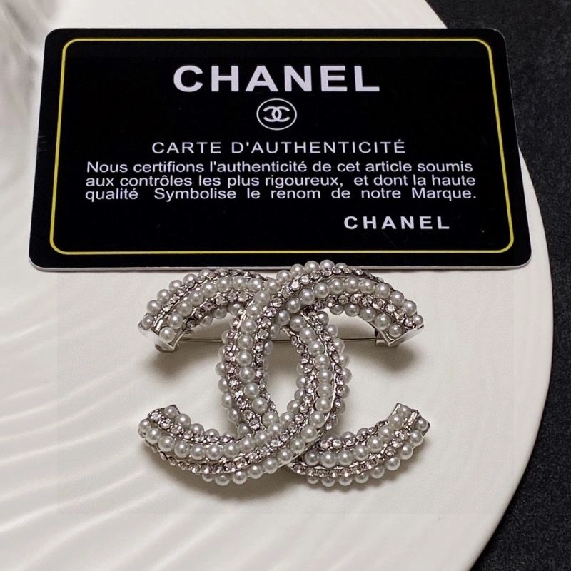 Chxnxl Brooches Practical 293546