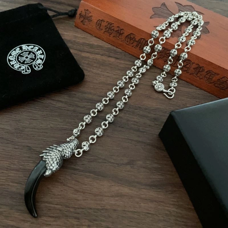 GoodFit Chrxmx Hxxrts Necklaces 301643