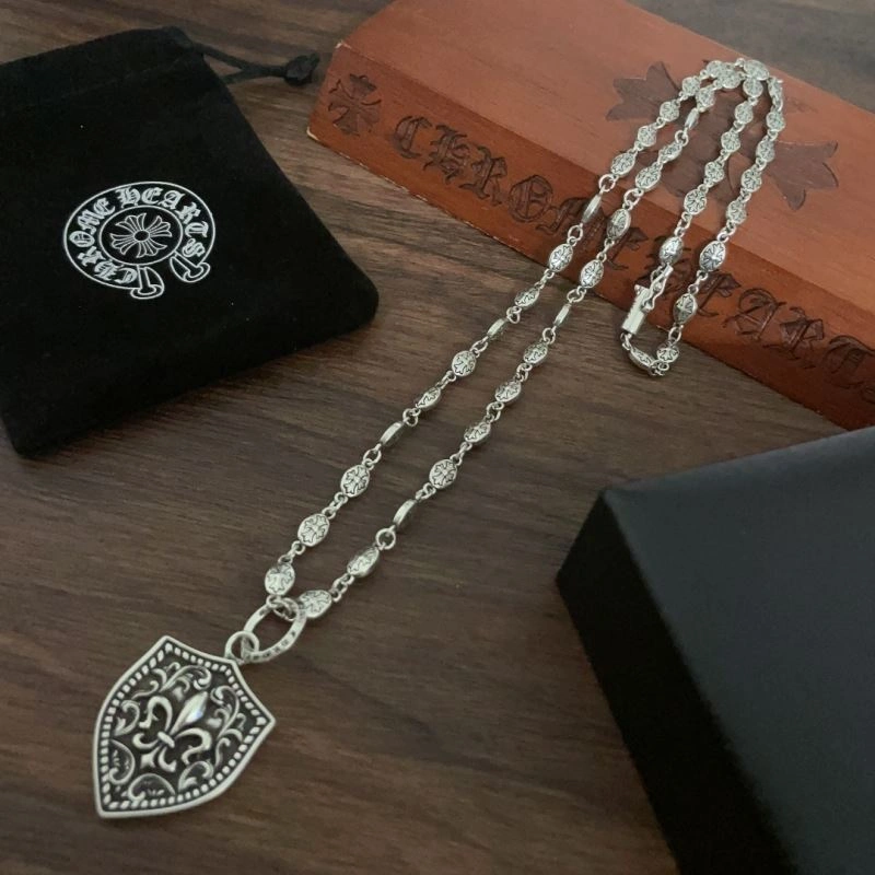 Versatile Chrxmx Hxxrts Necklaces 301638