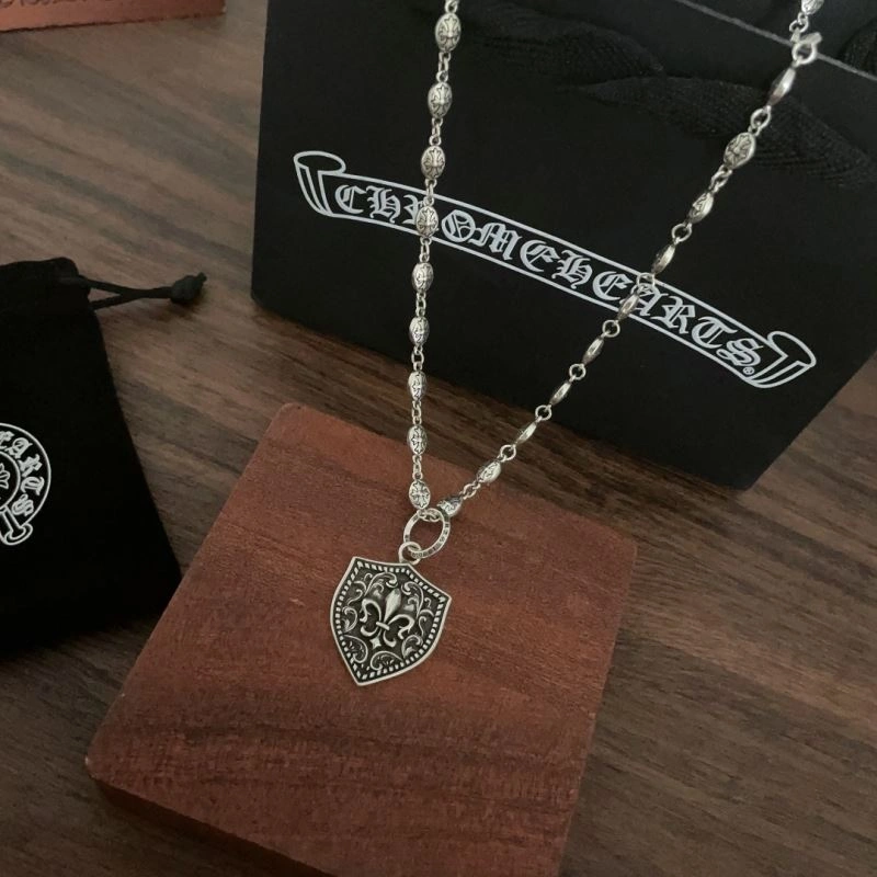Versatile Chrxmx Hxxrts Necklaces 301638