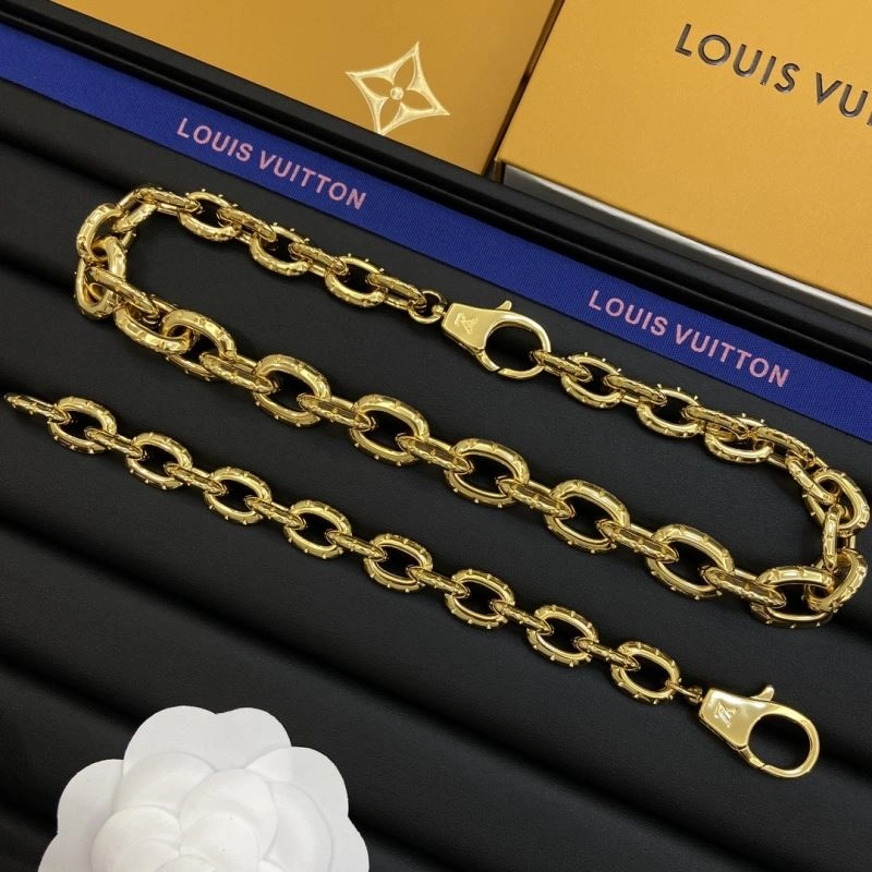 Resilient LX Necklaces 312251