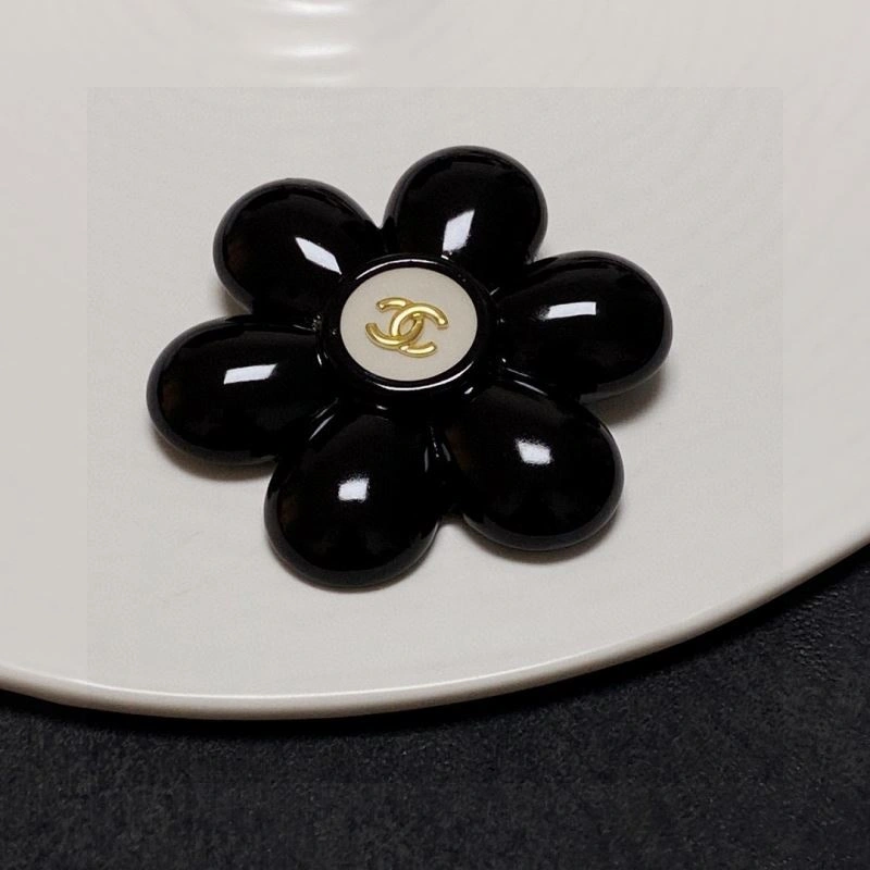 Practical Chxnxl Brooches 293549