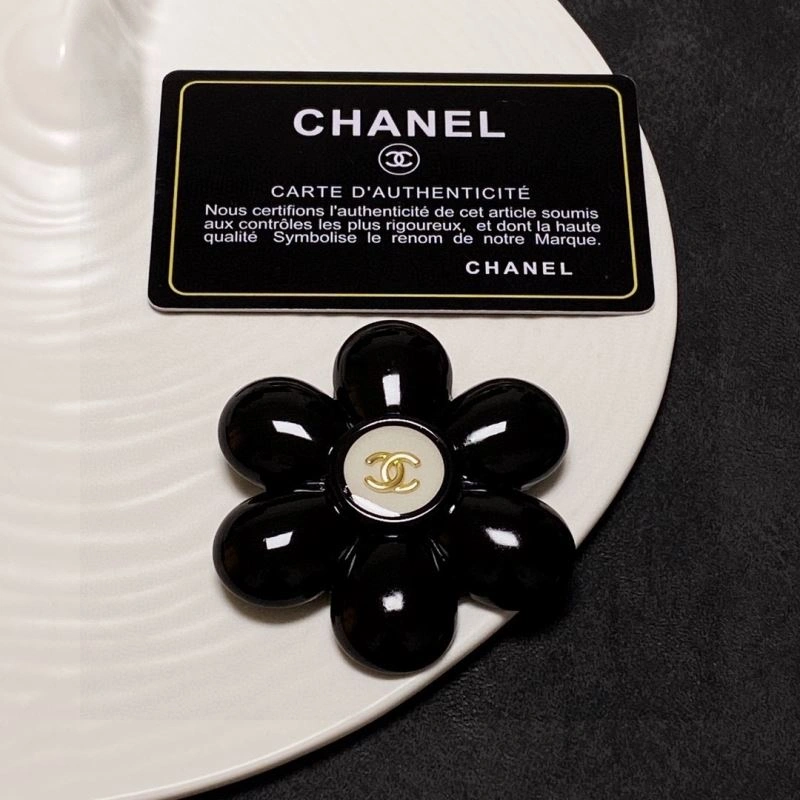 Practical Chxnxl Brooches 293549
