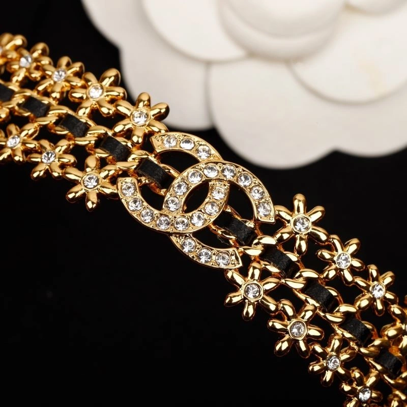 ModernLook Swxrxvski Necklaces 315338