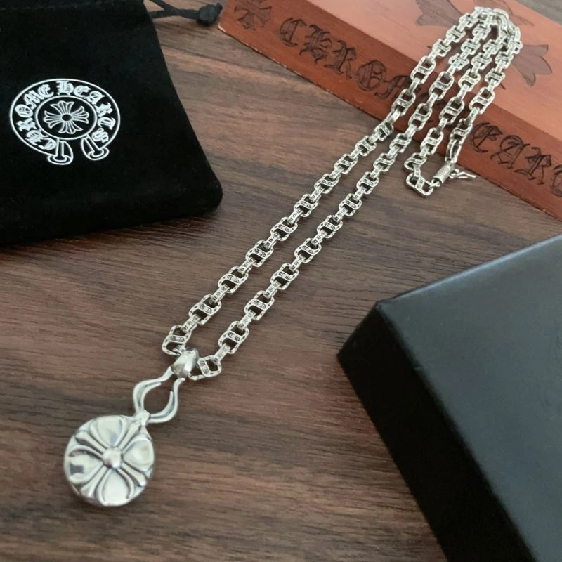 Chrxmx Hxxrts Necklaces DailyWear 301632