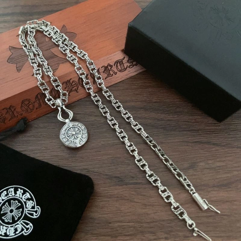 Chrxmx Hxxrts Necklaces DailyWear 301632