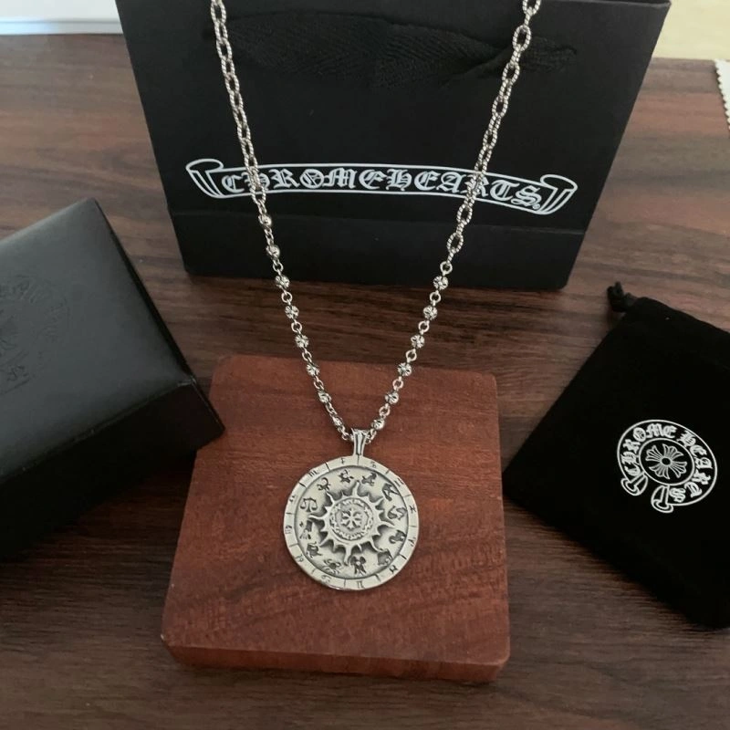 Cozy Chrxmx Hxxrts Necklaces 301625