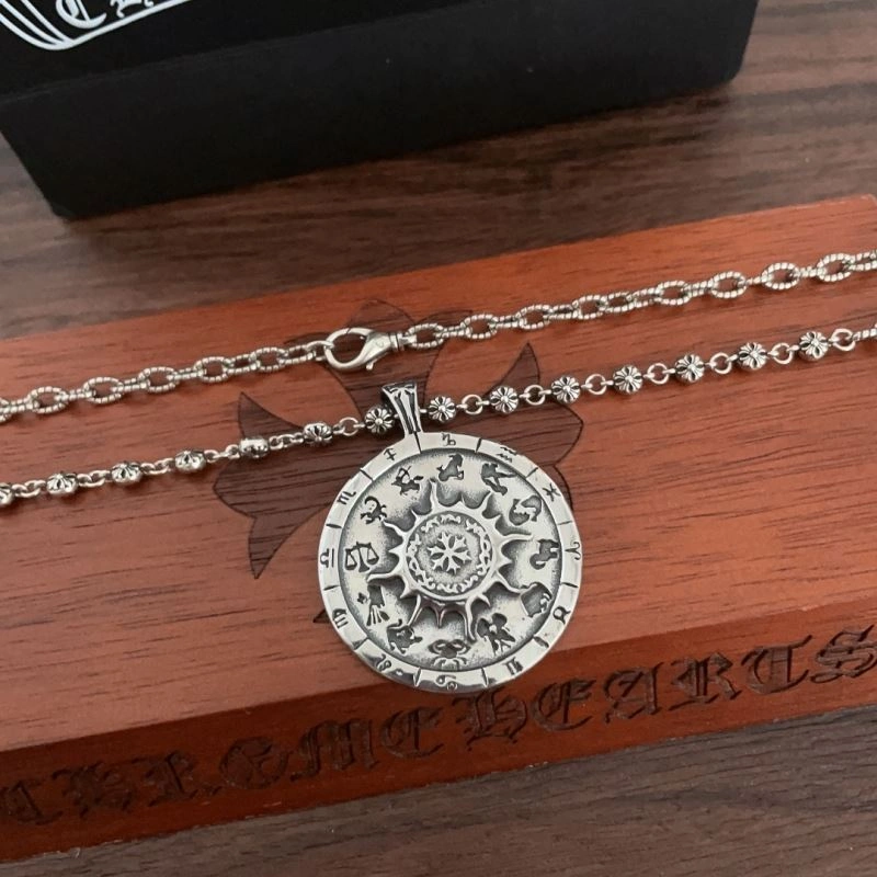 Cozy Chrxmx Hxxrts Necklaces 301625