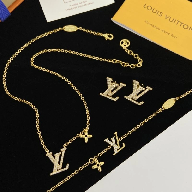 Lightweight LX Necklaces 312229