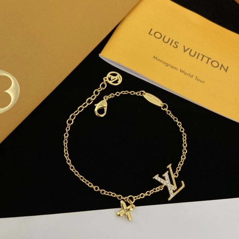 Lightweight LX Necklaces 312229