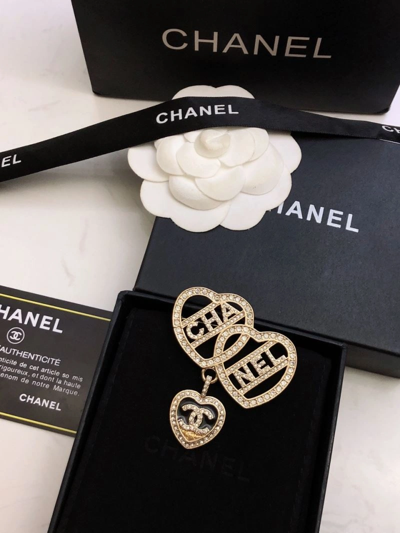 Efficient Chxnxl Brooches 293527