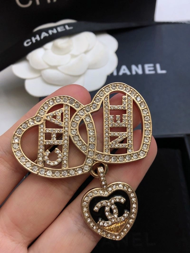 Efficient Chxnxl Brooches 293527