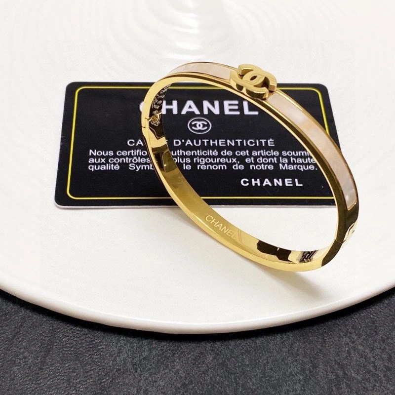 Sleek Chxnxl Rings 293163