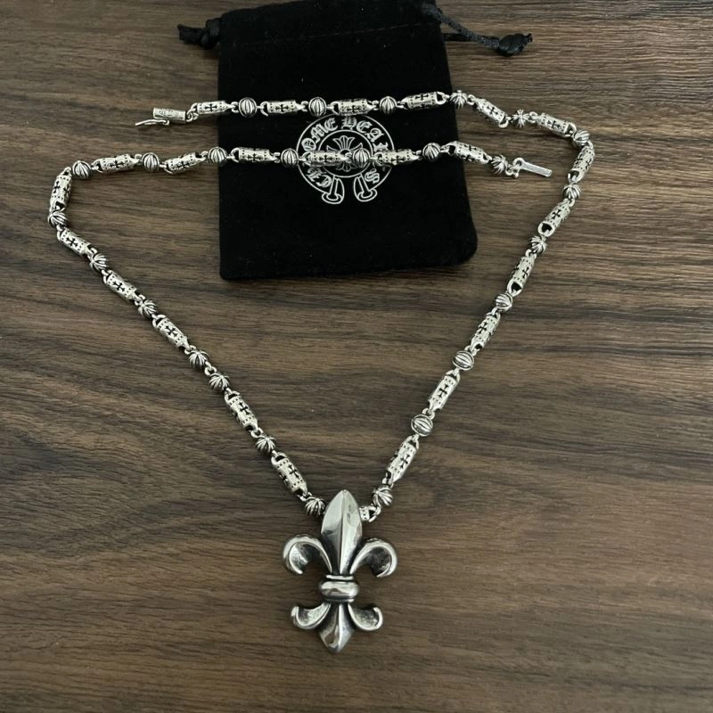 Chrxmx Hxxrts Necklaces Flexible 301630
