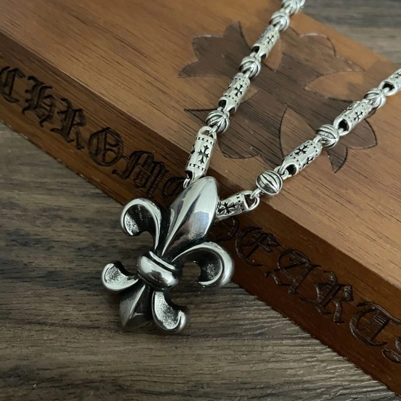 Chrxmx Hxxrts Necklaces Flexible 301630