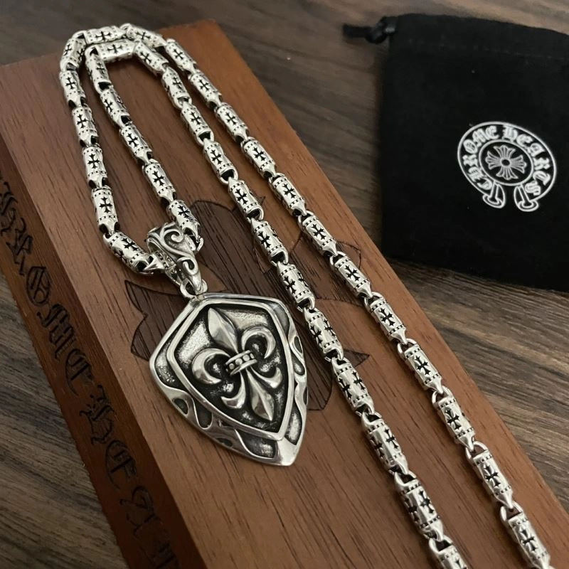 Chrxmx Hxxrts Necklaces Refined 301634