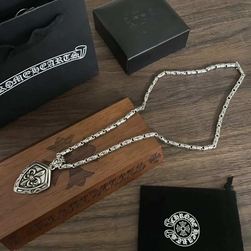 Chrxmx Hxxrts Necklaces Refined 301634