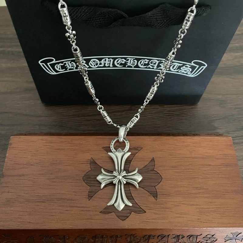 Durable Chrxmx Hxxrts Necklaces 301618