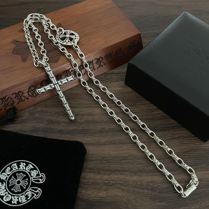 Versatile Chrxmx Hxxrts Necklaces 301609